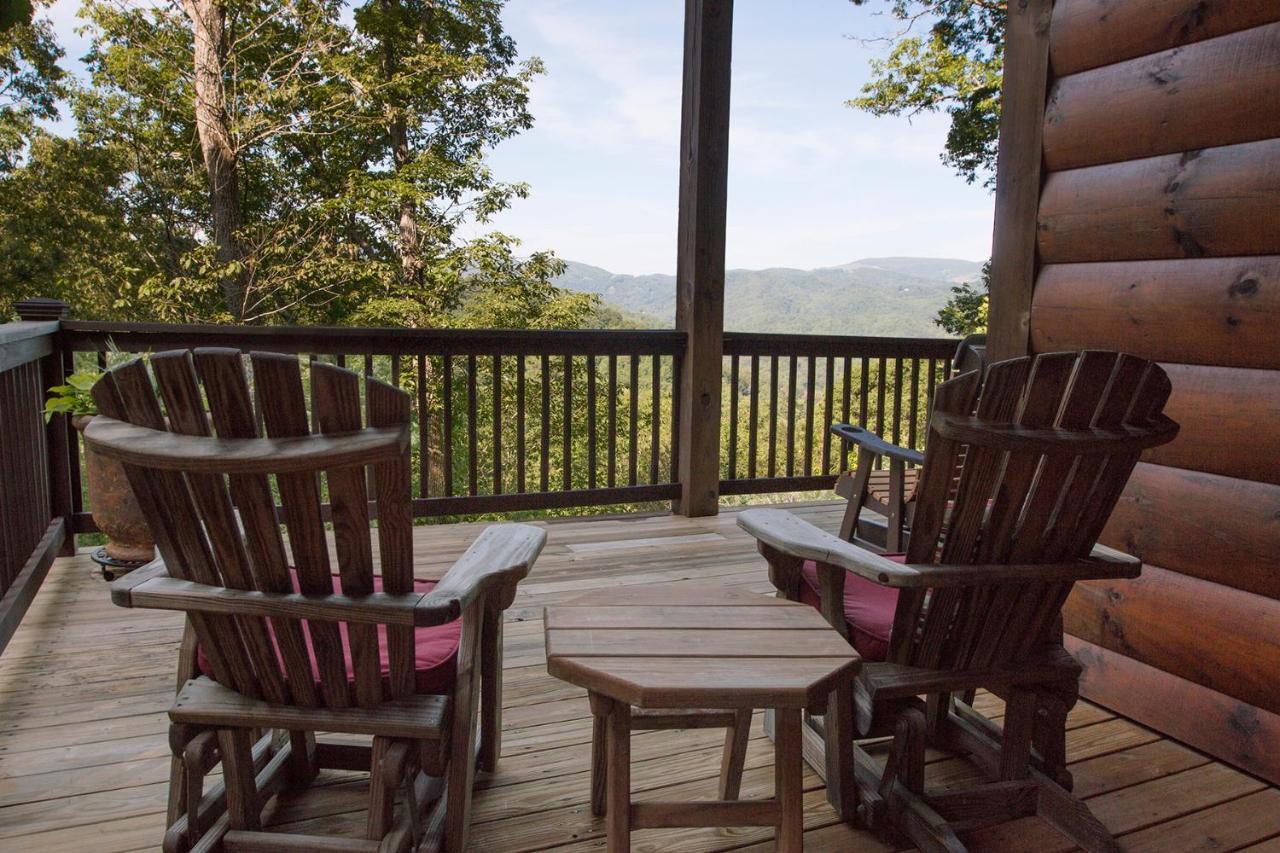 Valle Crucis Lazy Bear Lodge المظهر الخارجي الصورة