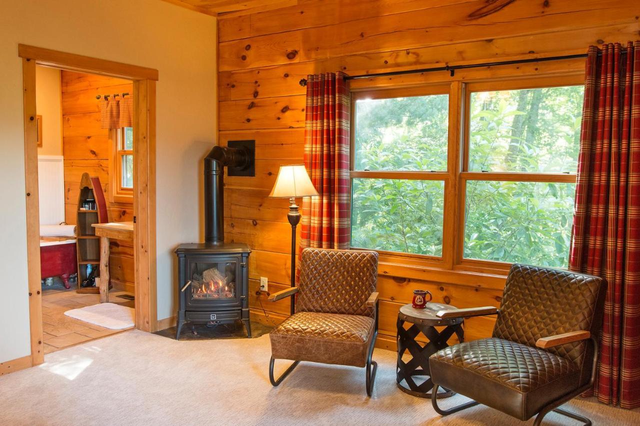 Valle Crucis Lazy Bear Lodge المظهر الخارجي الصورة