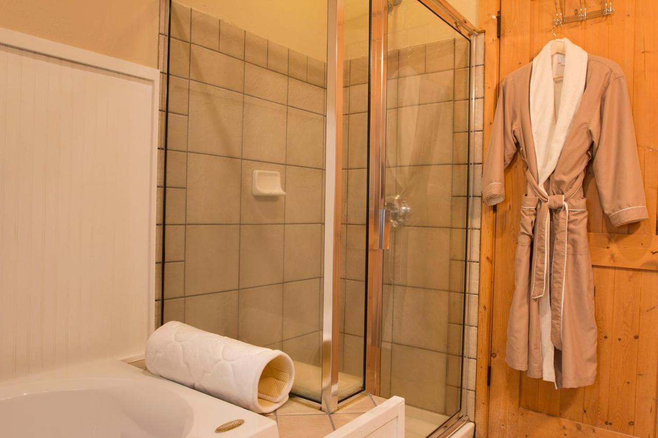 Valle Crucis Lazy Bear Lodge المظهر الخارجي الصورة