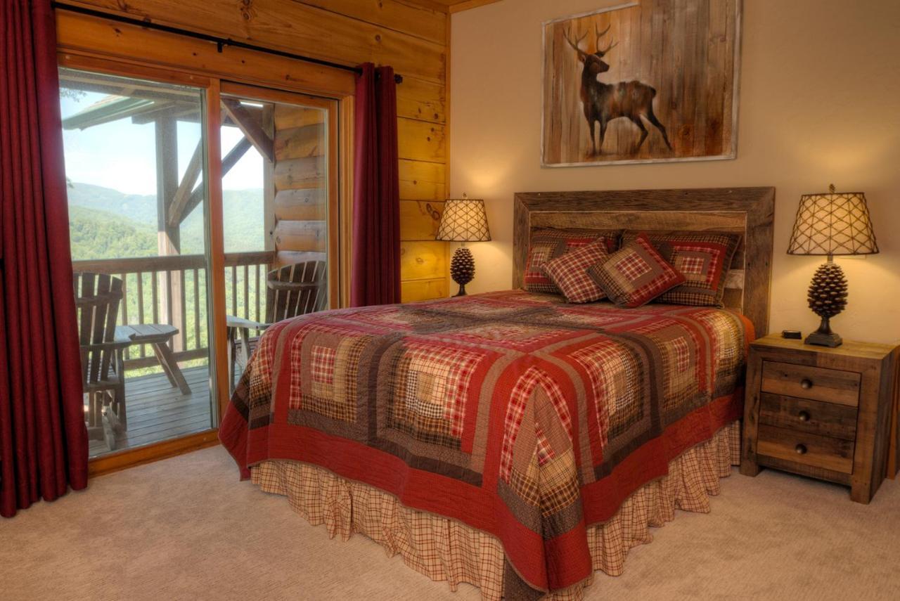 Valle Crucis Lazy Bear Lodge المظهر الخارجي الصورة