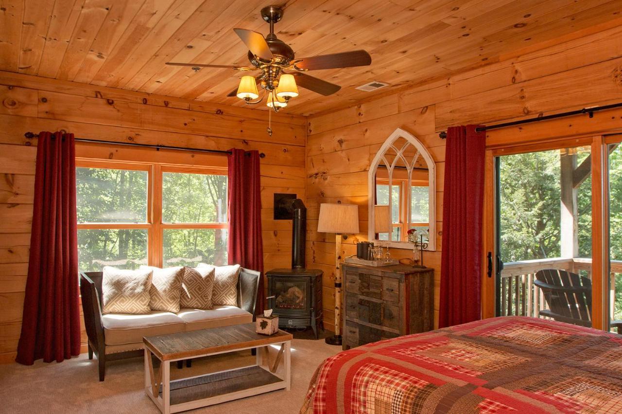 Valle Crucis Lazy Bear Lodge المظهر الخارجي الصورة