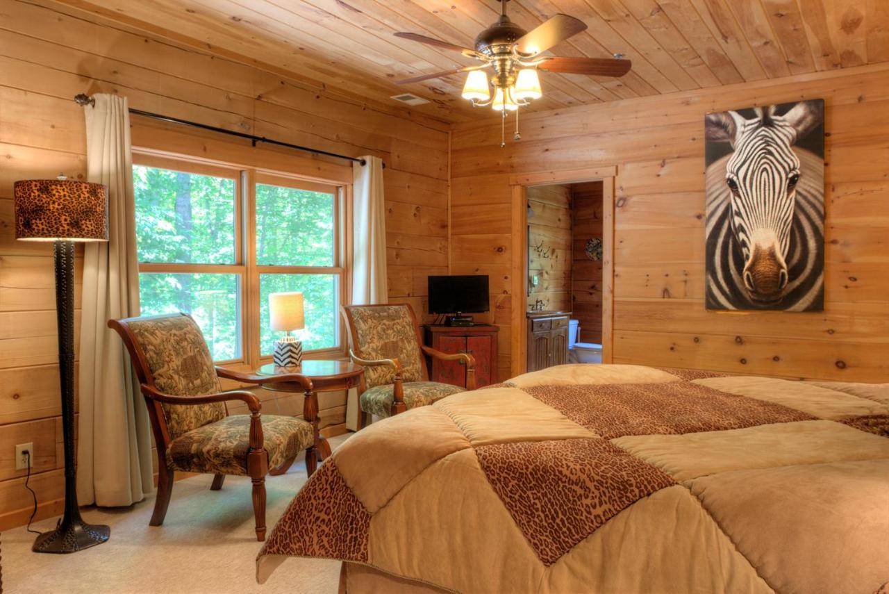 Valle Crucis Lazy Bear Lodge المظهر الخارجي الصورة