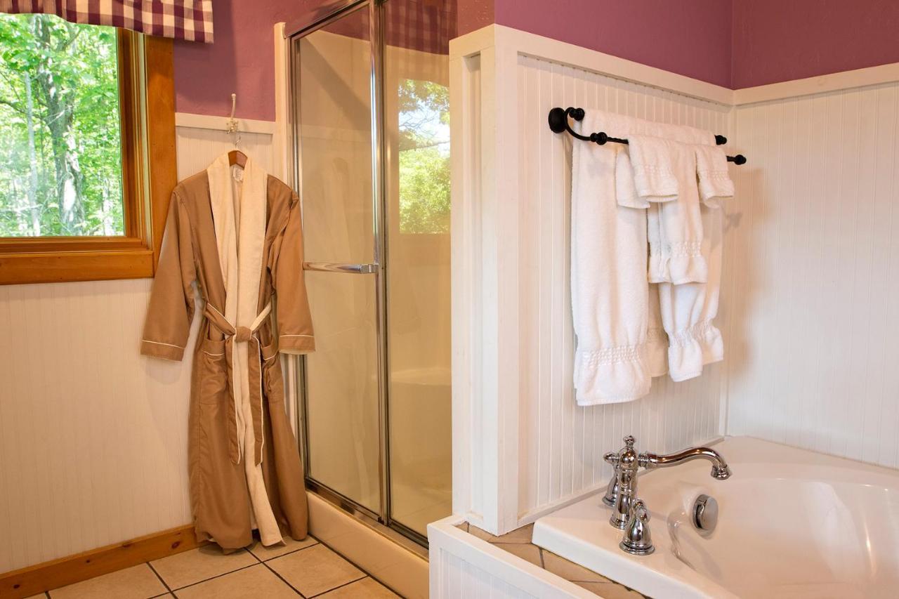 Valle Crucis Lazy Bear Lodge المظهر الخارجي الصورة