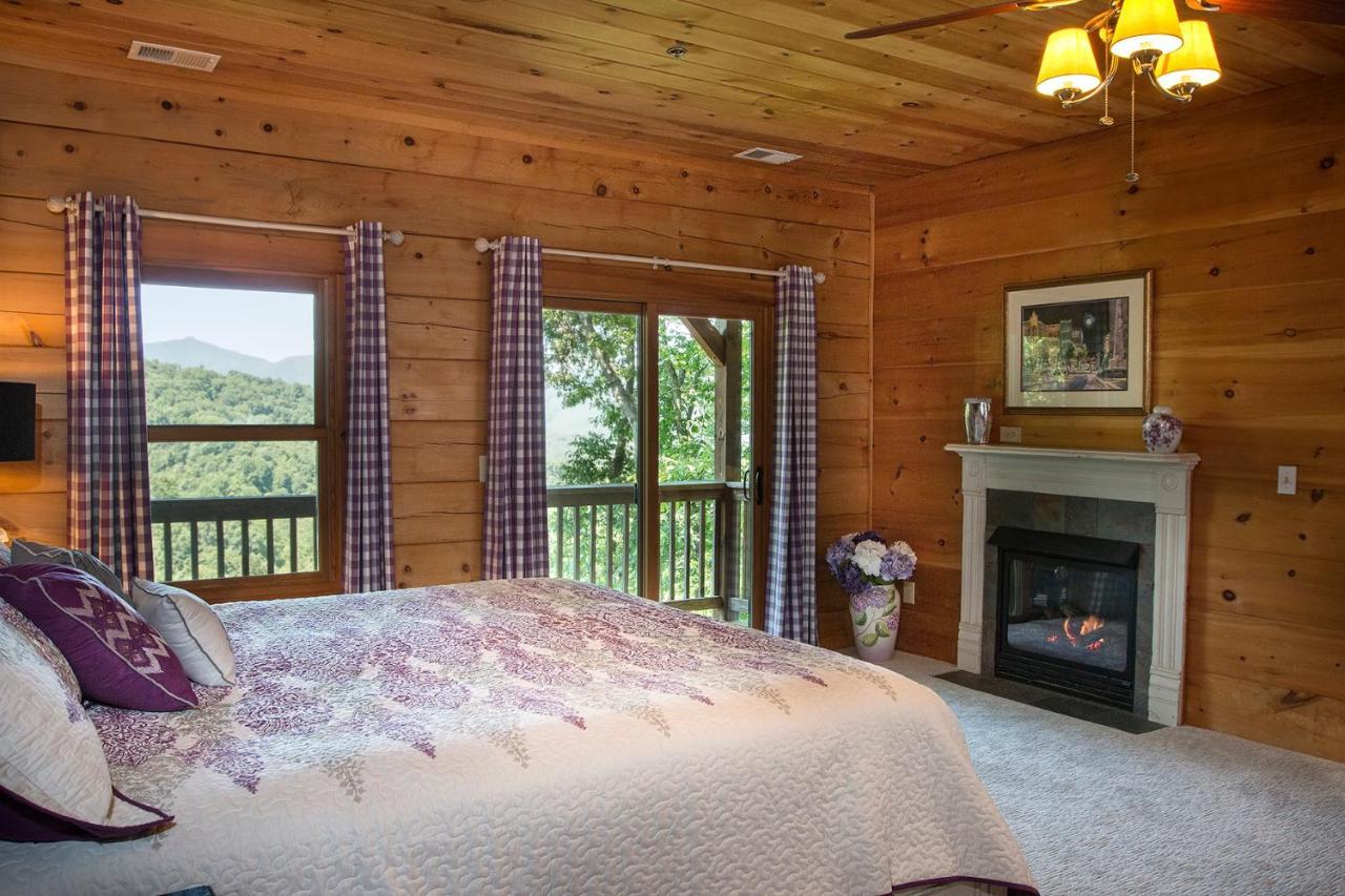 Valle Crucis Lazy Bear Lodge المظهر الخارجي الصورة