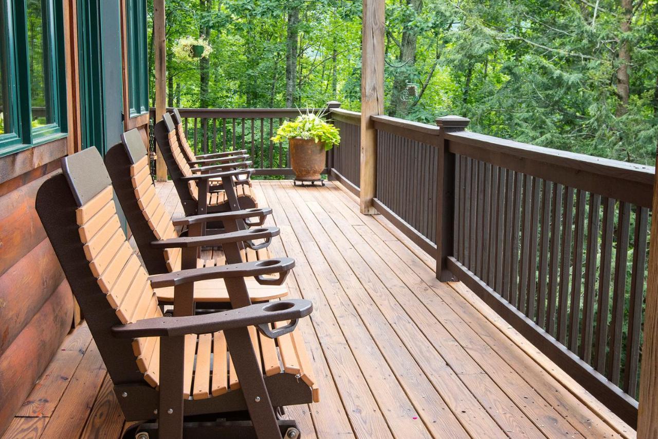 Valle Crucis Lazy Bear Lodge المظهر الخارجي الصورة
